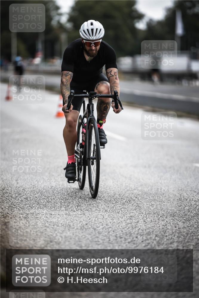 16.08.2026 - KN Förde Triathlon 2026 H.Heesch http://msf.ph/oto/9976184 16.08.2026 11:16:00 Radfahren 421 meine-sportfotos.de