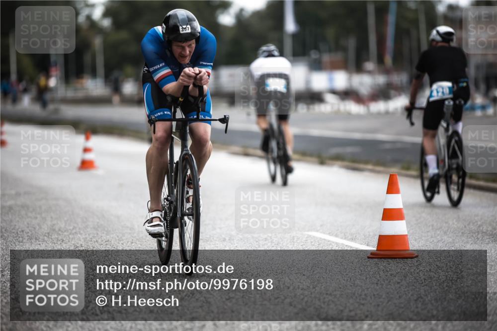 16.08.2026 - KN Förde Triathlon 2026 H.Heesch http://msf.ph/oto/9976198 16.08.2026 11:16:17 Radfahren 307, 339, 384 meine-sportfotos.de