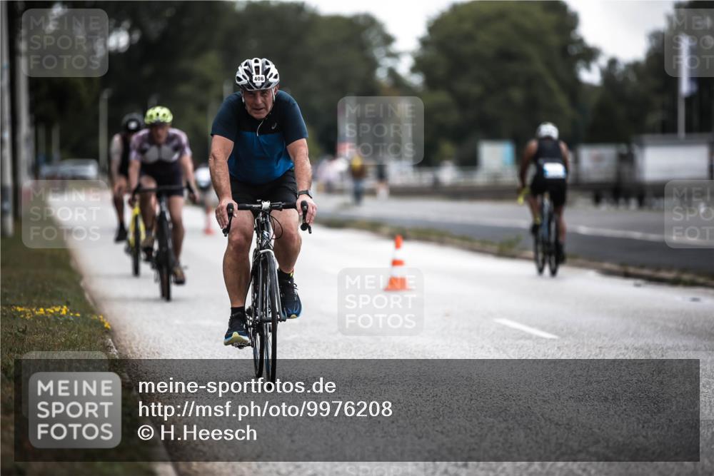 16.08.2026 - KN Förde Triathlon 2026 H.Heesch http://msf.ph/oto/9976208 16.08.2026 11:16:25 Radfahren 351, 360, 406, 413, 428, 801 meine-sportfotos.de