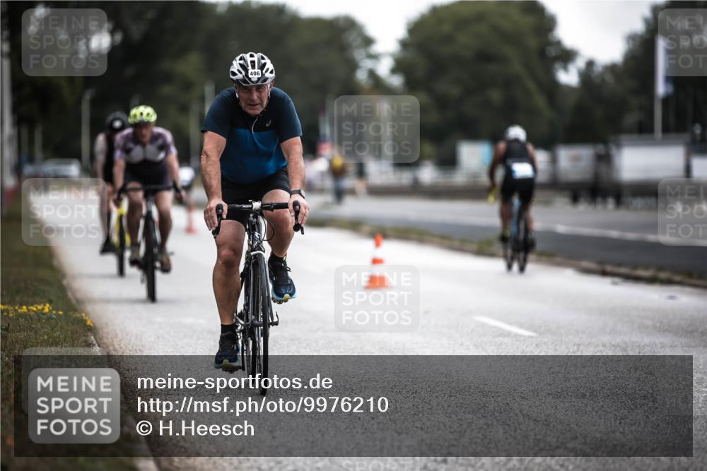 16.08.2026 - KN Förde Triathlon 2026 H.Heesch http://msf.ph/oto/9976210 16.08.2026 11:16:25 Radfahren 351, 360, 406, 413, 428, 801 meine-sportfotos.de
