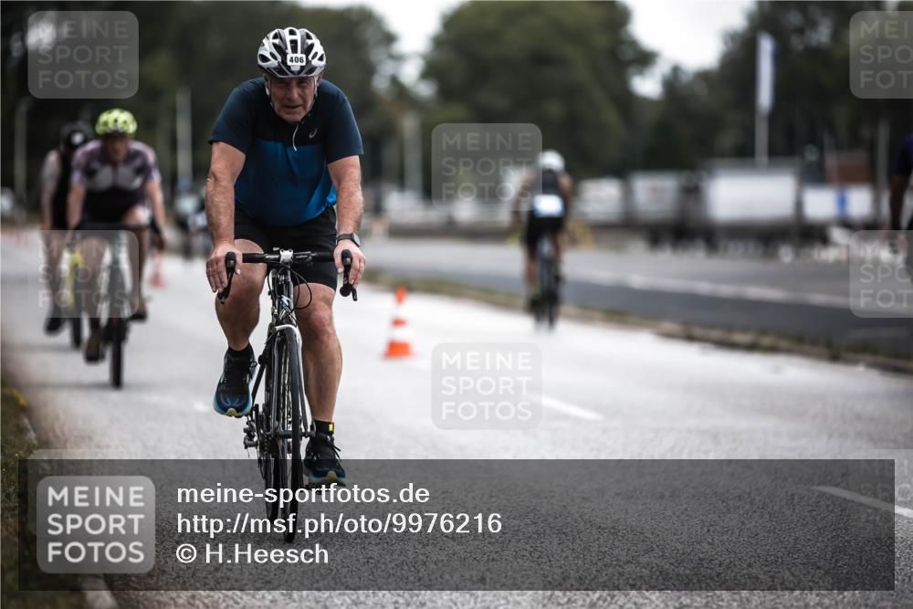16.08.2026 - KN Förde Triathlon 2026 H.Heesch http://msf.ph/oto/9976216 16.08.2026 11:16:25 Radfahren 351, 360, 406, 413, 428, 801 meine-sportfotos.de