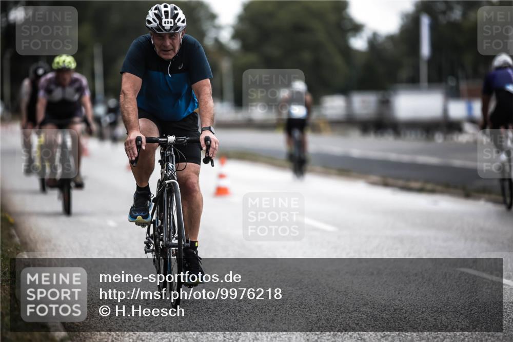 16.08.2026 - KN Förde Triathlon 2026 H.Heesch http://msf.ph/oto/9976218 16.08.2026 11:16:25 Radfahren 351, 360, 406, 413, 428, 801 meine-sportfotos.de