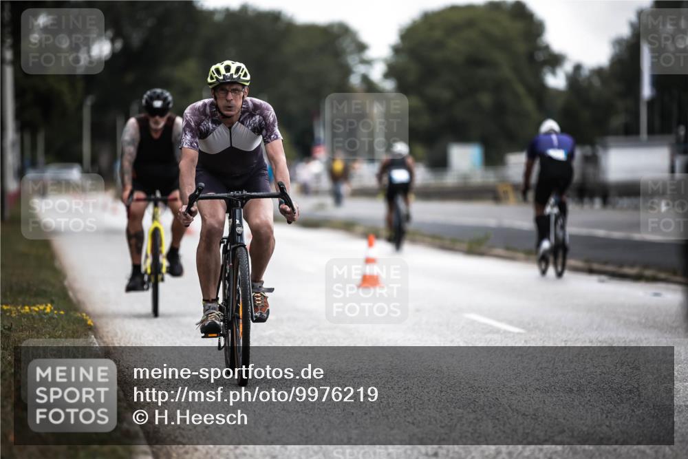 16.08.2026 - KN Förde Triathlon 2026 H.Heesch http://msf.ph/oto/9976219 16.08.2026 11:16:26 Radfahren 351, 360, 406, 413, 428, 801 meine-sportfotos.de
