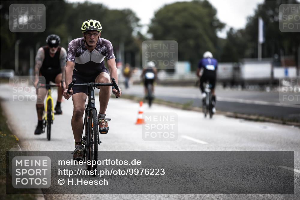 16.08.2026 - KN Förde Triathlon 2026 H.Heesch http://msf.ph/oto/9976223 16.08.2026 11:16:27 Radfahren 360, 406, 413, 801 meine-sportfotos.de