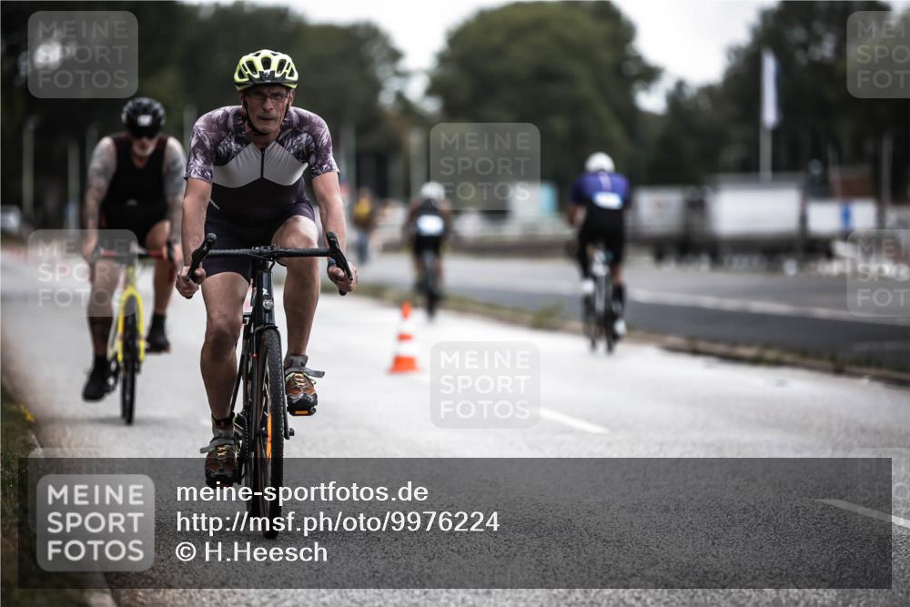 16.08.2026 - KN Förde Triathlon 2026 H.Heesch http://msf.ph/oto/9976224 16.08.2026 11:16:27 Radfahren 360, 406, 413, 801 meine-sportfotos.de