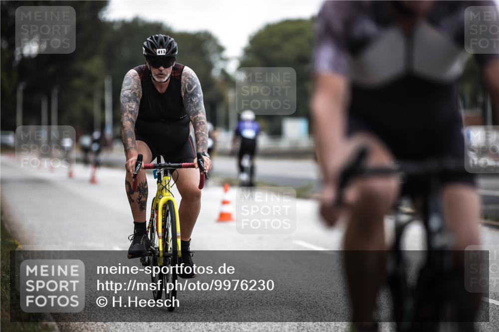 16.08.2026 - KN Förde Triathlon 2026 H.Heesch http://msf.ph/oto/9976230 16.08.2026 11:16:28 Radfahren 354, 360, 406, 413, 801 meine-sportfotos.de