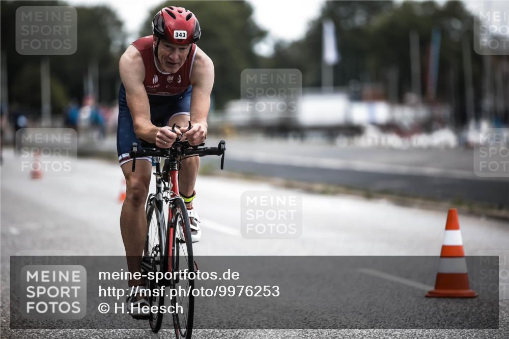 16.08.2026 - KN Förde Triathlon 2026 H.Heesch http://msf.ph/oto/9976253 16.08.2026 11:16:51 Radfahren 343, 437 meine-sportfotos.de