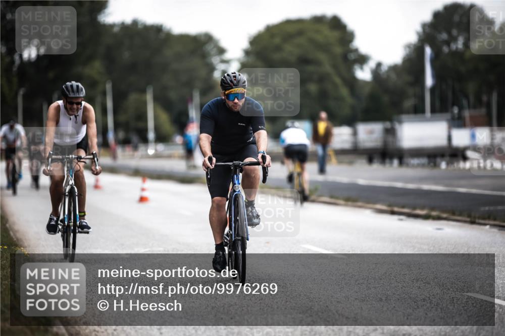16.08.2026 - KN Förde Triathlon 2026 H.Heesch http://msf.ph/oto/9976269 16.08.2026 11:16:55 Radfahren 346, 350, 402, 437 meine-sportfotos.de