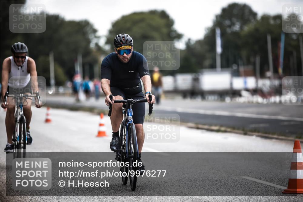 16.08.2026 - KN Förde Triathlon 2026 H.Heesch http://msf.ph/oto/9976277 16.08.2026 11:16:55 Radfahren 346, 350, 402, 437 meine-sportfotos.de