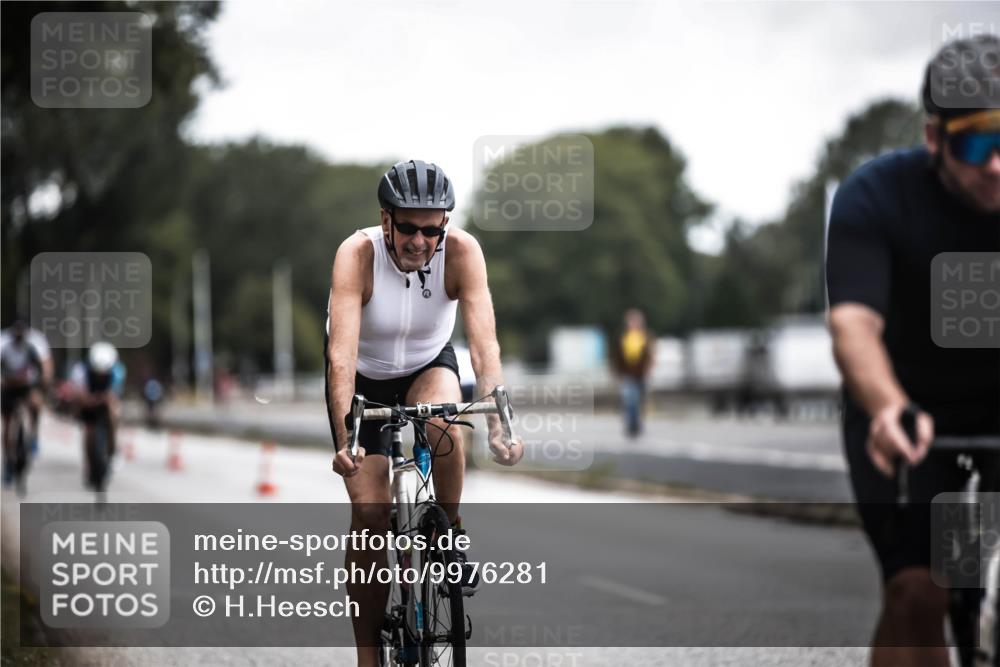 16.08.2026 - KN Förde Triathlon 2026 H.Heesch http://msf.ph/oto/9976281 16.08.2026 11:16:56 Radfahren 328, 346, 350, 402, 437 meine-sportfotos.de