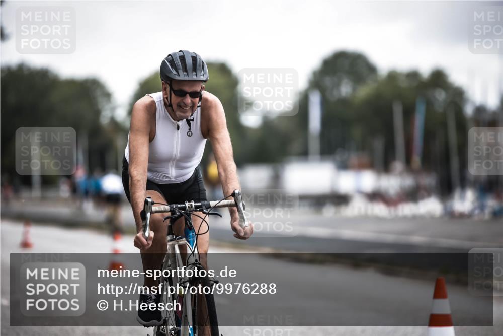16.08.2026 - KN Förde Triathlon 2026 H.Heesch http://msf.ph/oto/9976288 16.08.2026 11:16:56 Radfahren 328, 346, 350, 402, 437 meine-sportfotos.de