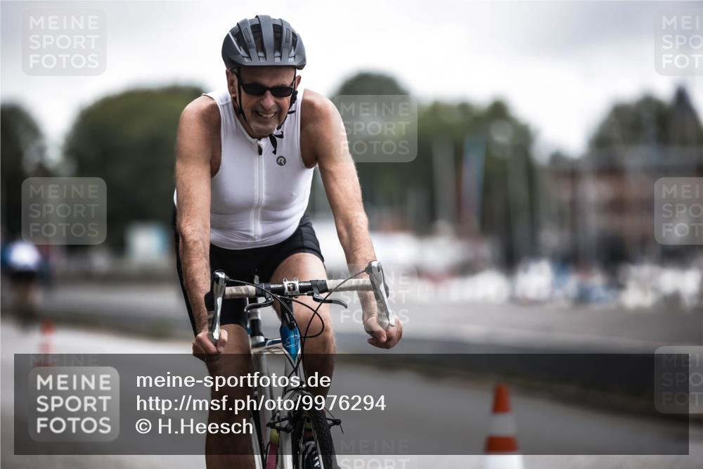 16.08.2026 - KN Förde Triathlon 2026 H.Heesch http://msf.ph/oto/9976294 16.08.2026 11:16:56 Radfahren 328, 346, 350, 402, 437 meine-sportfotos.de