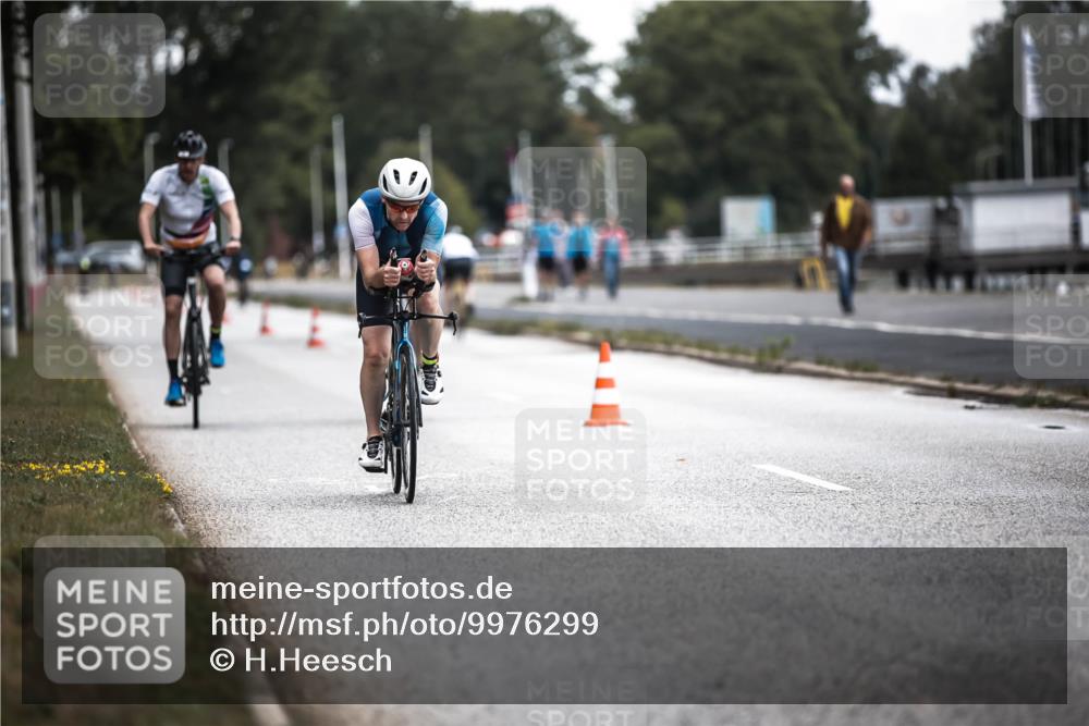 16.08.2026 - KN Förde Triathlon 2026 H.Heesch http://msf.ph/oto/9976299 16.08.2026 11:16:58 Radfahren 328, 346, 350, 381, 402, 437 meine-sportfotos.de