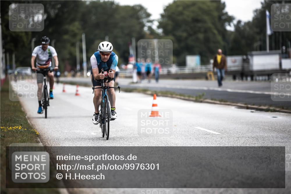 16.08.2026 - KN Förde Triathlon 2026 H.Heesch http://msf.ph/oto/9976301 16.08.2026 11:16:58 Radfahren 328, 346, 350, 381, 402, 437 meine-sportfotos.de