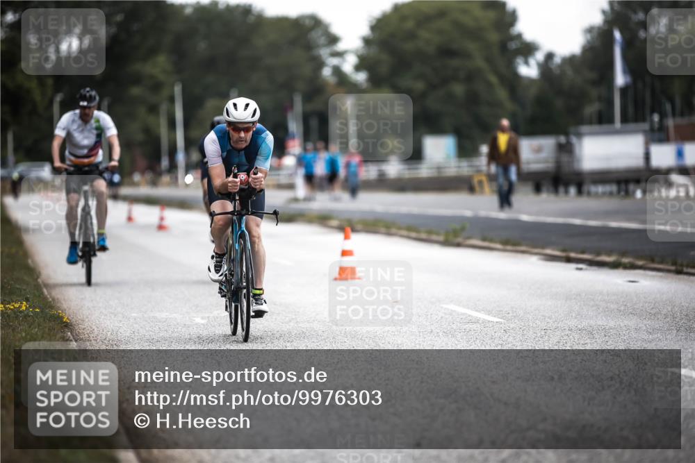 16.08.2026 - KN Förde Triathlon 2026 H.Heesch http://msf.ph/oto/9976303 16.08.2026 11:16:58 Radfahren 328, 346, 350, 381, 402, 437 meine-sportfotos.de