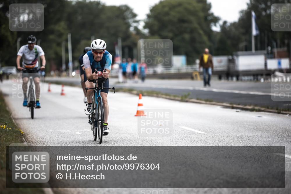 16.08.2026 - KN Förde Triathlon 2026 H.Heesch http://msf.ph/oto/9976304 16.08.2026 11:16:58 Radfahren 328, 346, 350, 381, 402, 437 meine-sportfotos.de