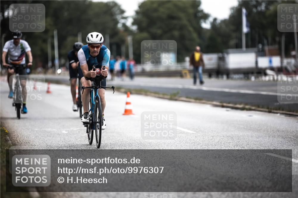 16.08.2026 - KN Förde Triathlon 2026 H.Heesch http://msf.ph/oto/9976307 16.08.2026 11:16:59 Radfahren 319, 328, 346, 350, 381, 402, 437 meine-sportfotos.de