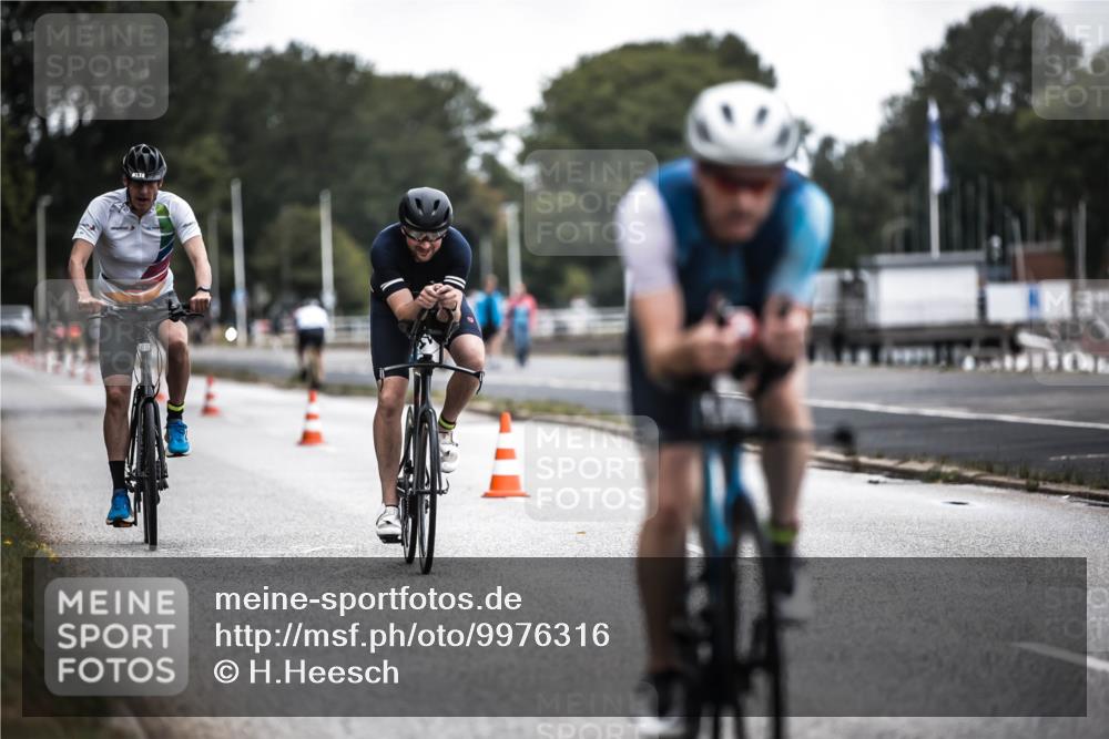 16.08.2026 - KN Förde Triathlon 2026 H.Heesch http://msf.ph/oto/9976316 16.08.2026 11:16:59 Radfahren 319, 328, 346, 350, 381, 402, 437 meine-sportfotos.de