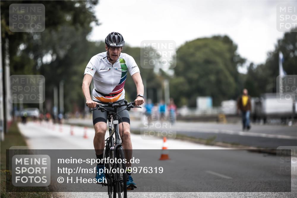 16.08.2026 - KN Förde Triathlon 2026 H.Heesch http://msf.ph/oto/9976319 16.08.2026 11:17:01 Radfahren 319, 328, 350, 381 meine-sportfotos.de