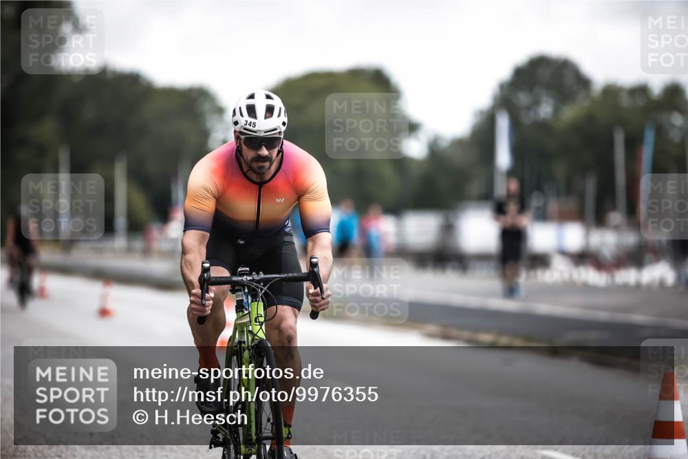 16.08.2026 - KN Förde Triathlon 2026 H.Heesch http://msf.ph/oto/9976355 16.08.2026 11:17:26 Radfahren 322, 345, 349, 371, 432, 804 meine-sportfotos.de
