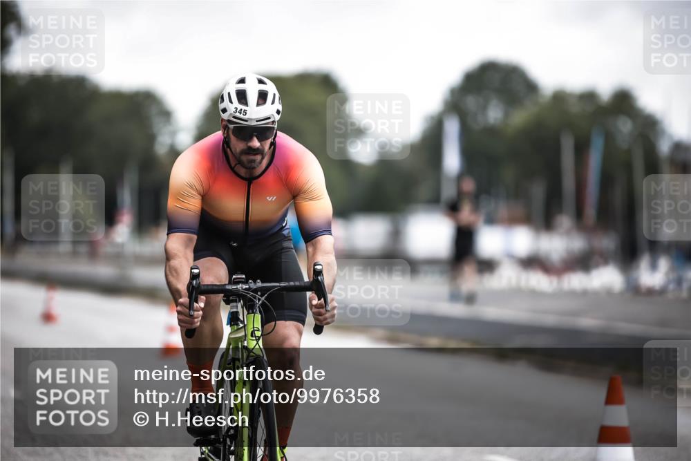 16.08.2026 - KN Förde Triathlon 2026 H.Heesch http://msf.ph/oto/9976358 16.08.2026 11:17:26 Radfahren 322, 345, 349, 371, 432, 804 meine-sportfotos.de