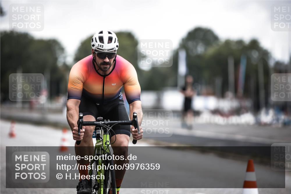 16.08.2026 - KN Förde Triathlon 2026 H.Heesch http://msf.ph/oto/9976359 16.08.2026 11:17:26 Radfahren 322, 345, 349, 371, 432, 804 meine-sportfotos.de