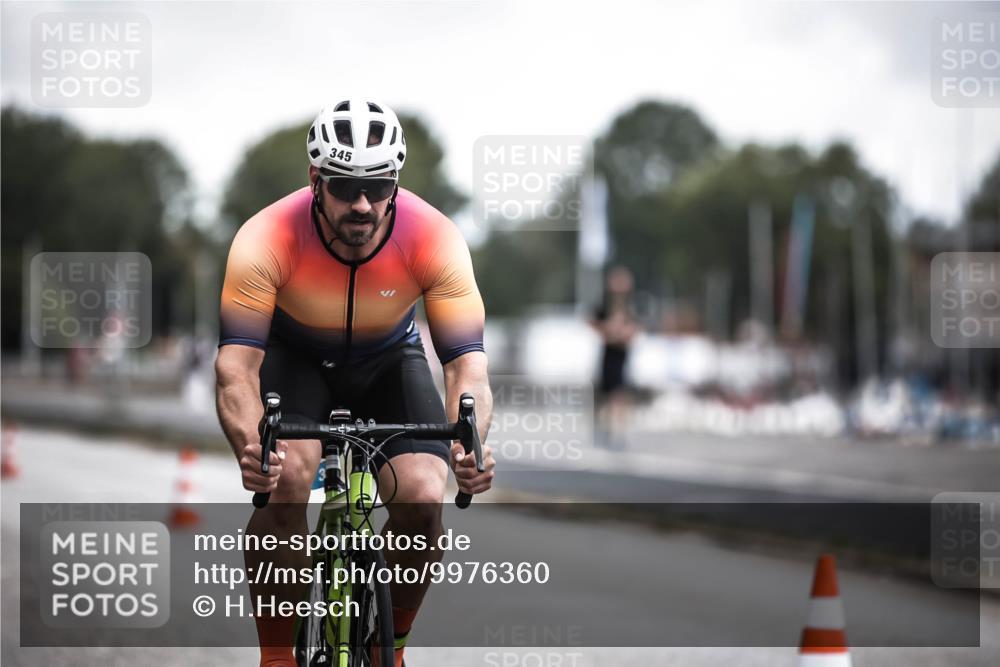 16.08.2026 - KN Förde Triathlon 2026 H.Heesch http://msf.ph/oto/9976360 16.08.2026 11:17:26 Radfahren 322, 345, 349, 371, 432, 804 meine-sportfotos.de