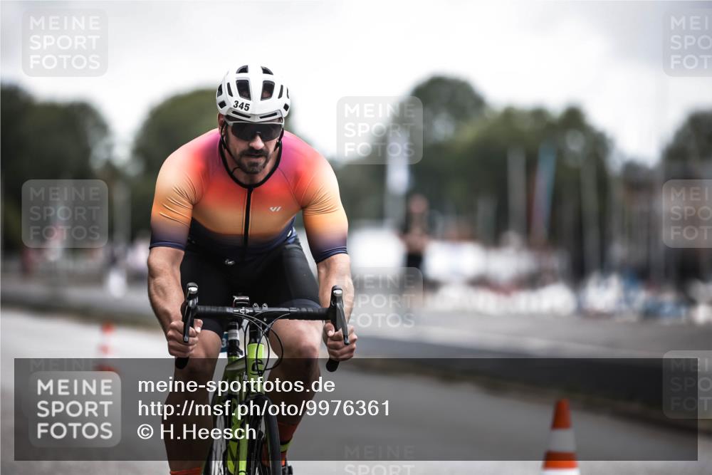 16.08.2026 - KN Förde Triathlon 2026 H.Heesch http://msf.ph/oto/9976361 16.08.2026 11:17:26 Radfahren 322, 345, 349, 371, 432, 804 meine-sportfotos.de