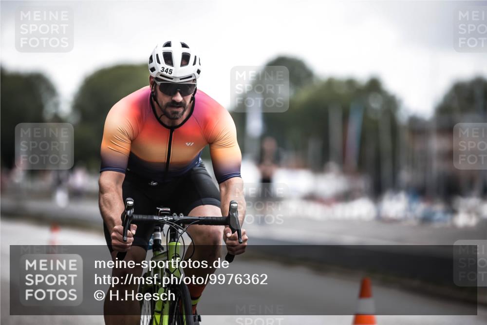16.08.2026 - KN Förde Triathlon 2026 H.Heesch http://msf.ph/oto/9976362 16.08.2026 11:17:26 Radfahren 322, 345, 349, 371, 432, 804 meine-sportfotos.de