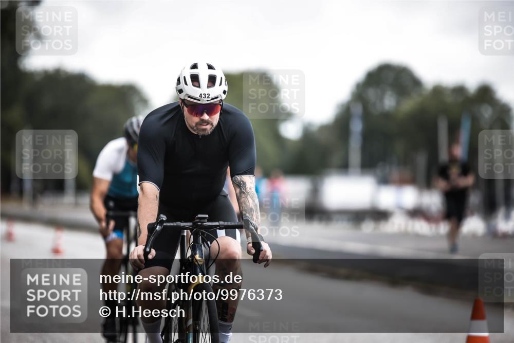 16.08.2026 - KN Förde Triathlon 2026 H.Heesch http://msf.ph/oto/9976373 16.08.2026 11:17:30 Radfahren 322, 349, 358, 382, 432, 435, 804 meine-sportfotos.de