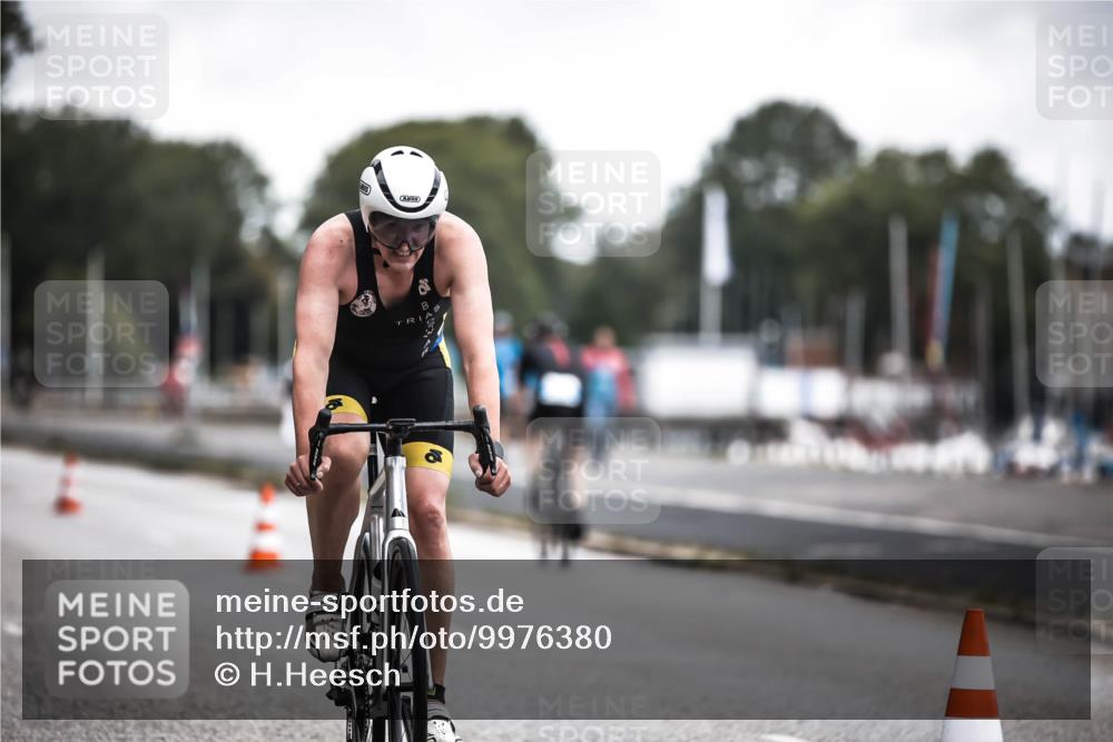 16.08.2026 - KN Förde Triathlon 2026 H.Heesch http://msf.ph/oto/9976380 16.08.2026 11:17:33 Radfahren 322, 358, 359, 382, 417, 432, 435, 804 meine-sportfotos.de