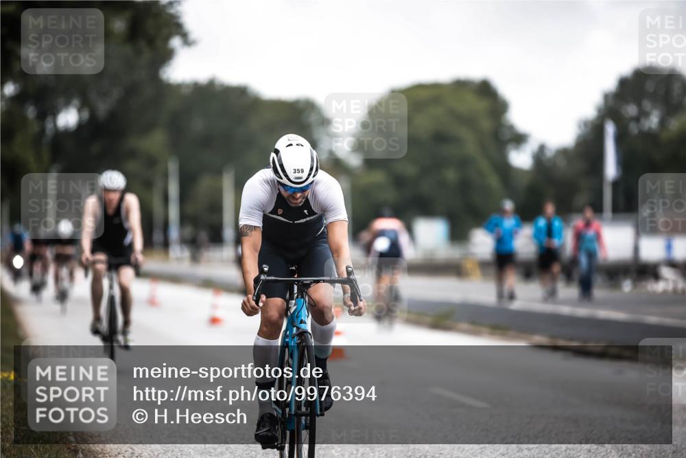 16.08.2026 - KN Förde Triathlon 2026 H.Heesch http://msf.ph/oto/9976394 16.08.2026 11:17:37 Radfahren 304, 308, 355, 359, 383, 390, 417 meine-sportfotos.de