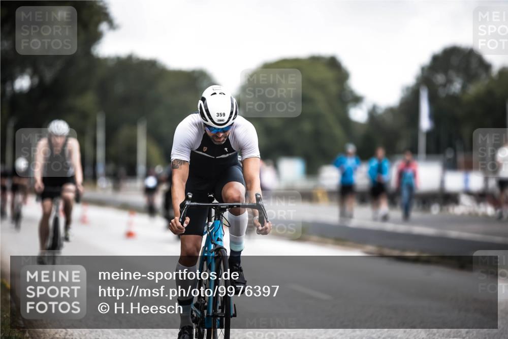 16.08.2026 - KN Förde Triathlon 2026 H.Heesch http://msf.ph/oto/9976397 16.08.2026 11:17:37 Radfahren 304, 308, 355, 359, 383, 390, 417 meine-sportfotos.de