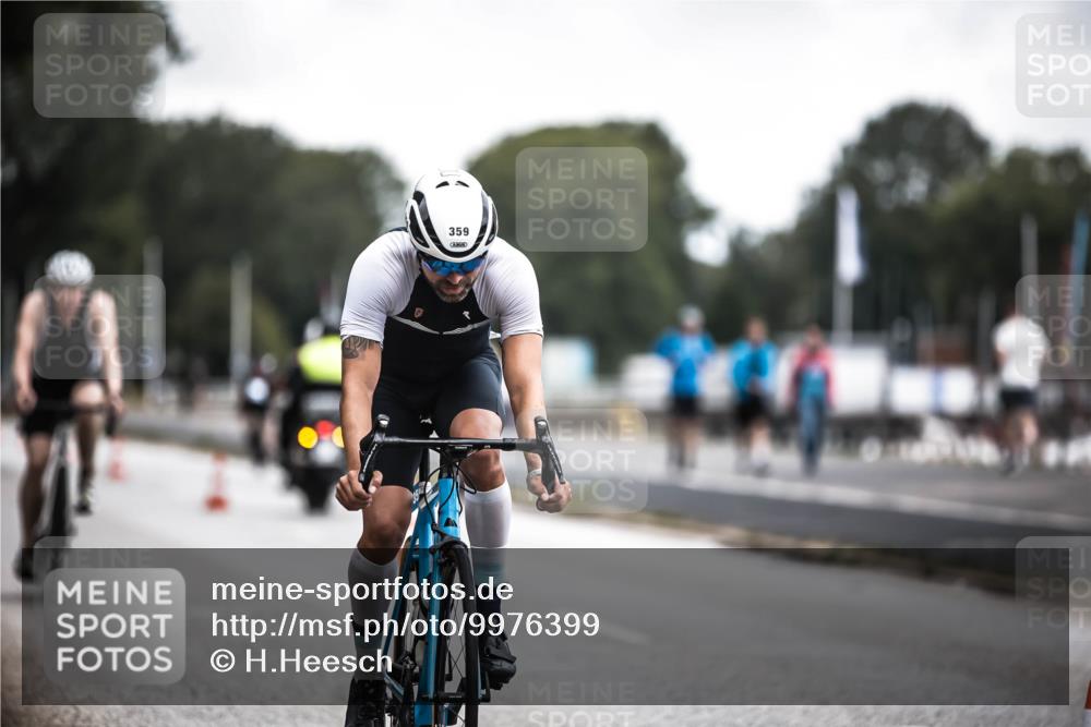 16.08.2026 - KN Förde Triathlon 2026 H.Heesch http://msf.ph/oto/9976399 16.08.2026 11:17:37 Radfahren 304, 308, 355, 359, 383, 390, 417 meine-sportfotos.de
