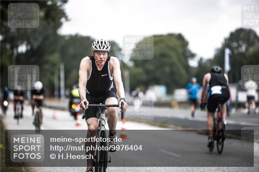 16.08.2026 - KN Förde Triathlon 2026 H.Heesch http://msf.ph/oto/9976404 16.08.2026 11:17:39 Radfahren 304, 308, 355, 359, 383, 390, 417 meine-sportfotos.de
