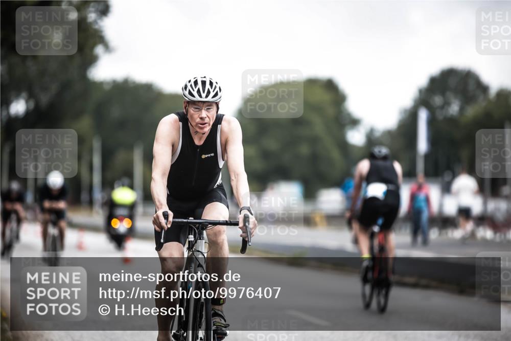 16.08.2026 - KN Förde Triathlon 2026 H.Heesch http://msf.ph/oto/9976407 16.08.2026 11:17:39 Radfahren 304, 308, 355, 359, 383, 390, 417 meine-sportfotos.de