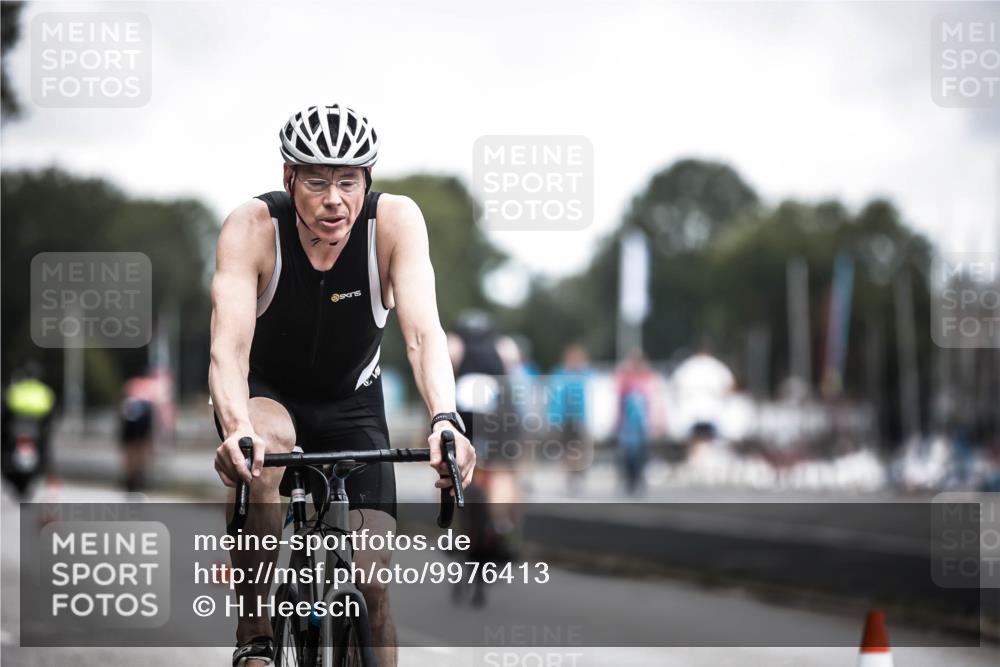 16.08.2026 - KN Förde Triathlon 2026 H.Heesch http://msf.ph/oto/9976413 16.08.2026 11:17:39 Radfahren 304, 308, 355, 359, 383, 390, 417 meine-sportfotos.de