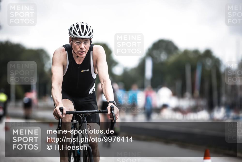16.08.2026 - KN Förde Triathlon 2026 H.Heesch http://msf.ph/oto/9976414 16.08.2026 11:17:39 Radfahren 304, 308, 355, 359, 383, 390, 417 meine-sportfotos.de