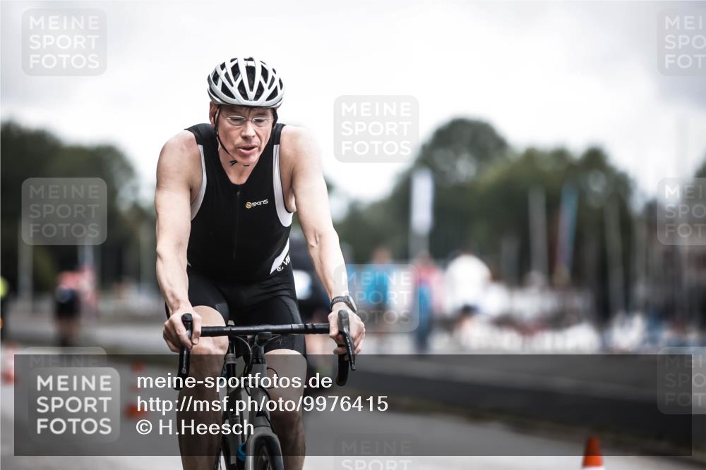 16.08.2026 - KN Förde Triathlon 2026 H.Heesch http://msf.ph/oto/9976415 16.08.2026 11:17:39 Radfahren 304, 308, 355, 359, 383, 390, 417 meine-sportfotos.de