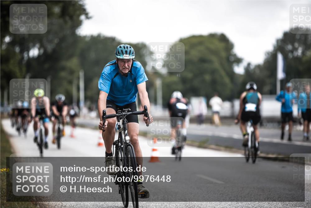 16.08.2026 - KN Förde Triathlon 2026 H.Heesch http://msf.ph/oto/9976448 16.08.2026 11:17:48 Radfahren 306, 317, 318, 330, 367, 396, 803 meine-sportfotos.de