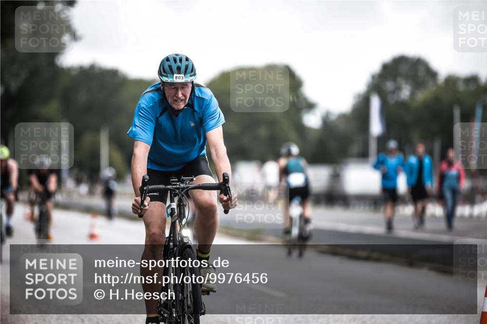 16.08.2026 - KN Förde Triathlon 2026 H.Heesch http://msf.ph/oto/9976456 16.08.2026 11:17:48 Radfahren 306, 317, 318, 330, 367, 396, 803 meine-sportfotos.de