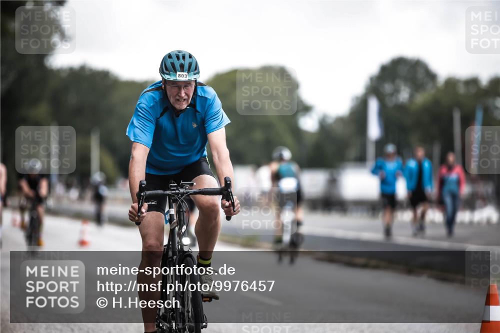 16.08.2026 - KN Förde Triathlon 2026 H.Heesch http://msf.ph/oto/9976457 16.08.2026 11:17:48 Radfahren 306, 317, 318, 330, 367, 396, 803 meine-sportfotos.de