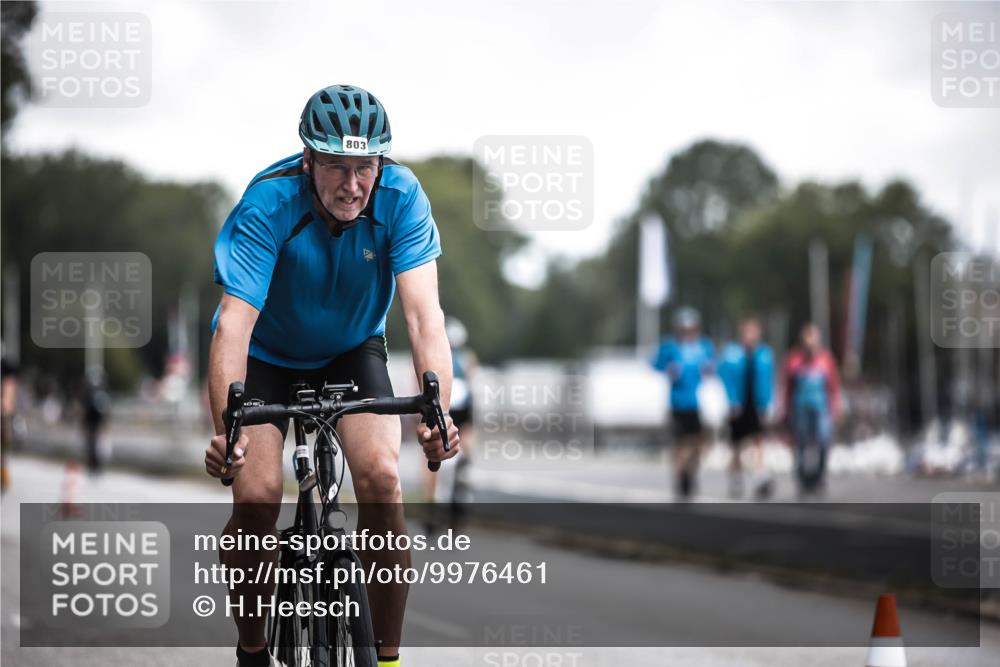 16.08.2026 - KN Förde Triathlon 2026 H.Heesch http://msf.ph/oto/9976461 16.08.2026 11:17:48 Radfahren 306, 317, 318, 330, 367, 396, 803 meine-sportfotos.de