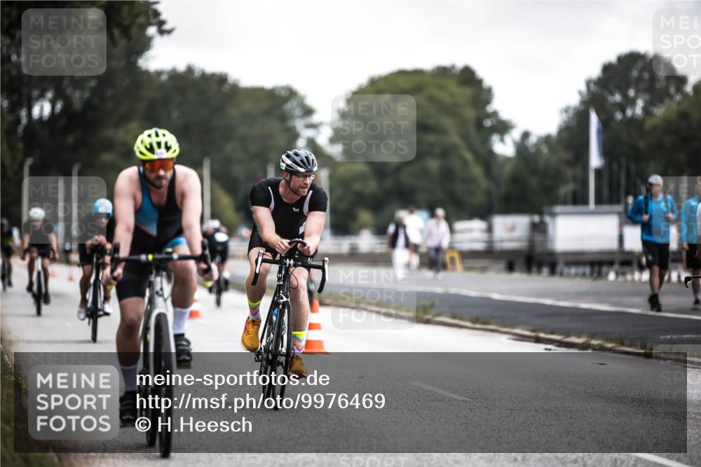 16.08.2026 - KN Förde Triathlon 2026 H.Heesch http://msf.ph/oto/9976469 16.08.2026 11:17:50 Radfahren 306, 314, 317, 330, 367, 396, 802, 803 meine-sportfotos.de