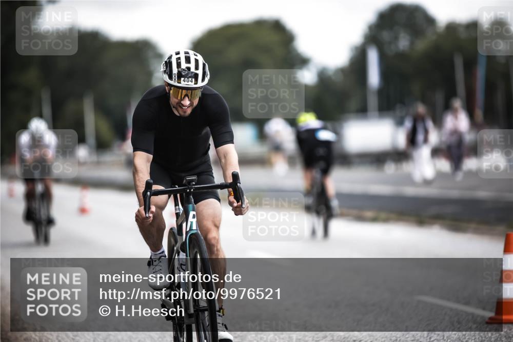 16.08.2026 - KN Förde Triathlon 2026 H.Heesch http://msf.ph/oto/9976521 16.08.2026 11:18:20 Radfahren 302, 404 meine-sportfotos.de
