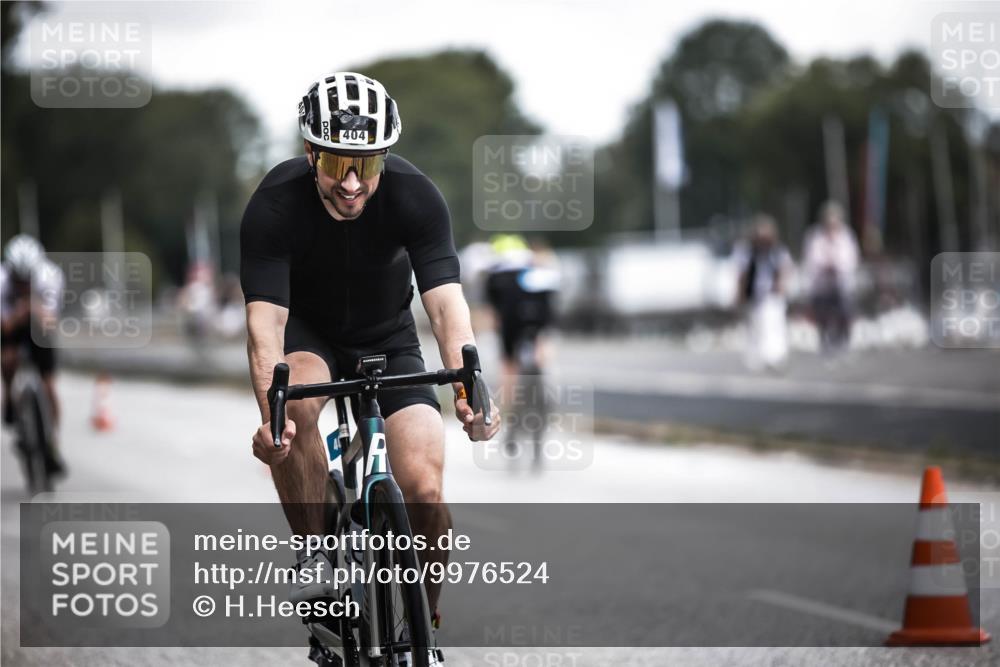 16.08.2026 - KN Förde Triathlon 2026 H.Heesch http://msf.ph/oto/9976524 16.08.2026 11:18:21 Radfahren 302, 404 meine-sportfotos.de