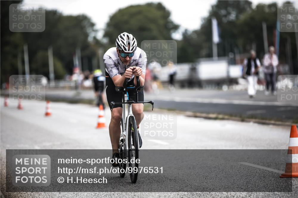 16.08.2026 - KN Förde Triathlon 2026 H.Heesch http://msf.ph/oto/9976531 16.08.2026 11:18:22 Radfahren 302, 404 meine-sportfotos.de