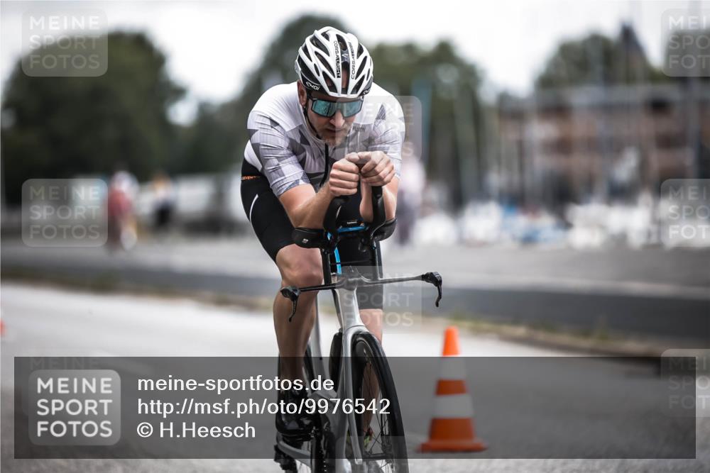 16.08.2026 - KN Förde Triathlon 2026 H.Heesch http://msf.ph/oto/9976542 16.08.2026 11:18:23 Radfahren 302, 404 meine-sportfotos.de