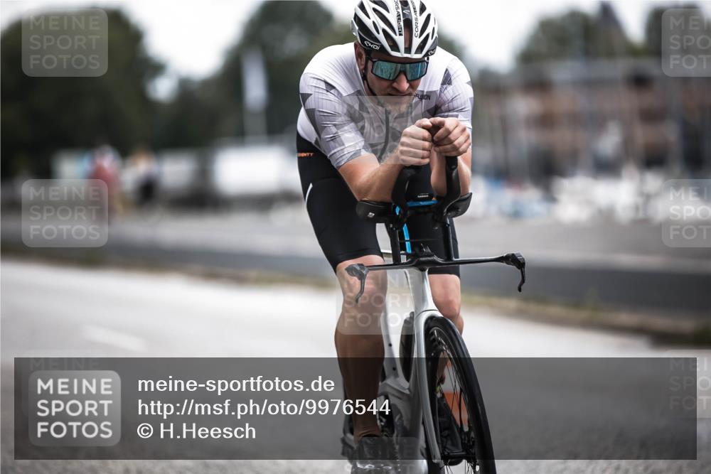 16.08.2026 - KN Förde Triathlon 2026 H.Heesch http://msf.ph/oto/9976544 16.08.2026 11:18:23 Radfahren 302, 404 meine-sportfotos.de