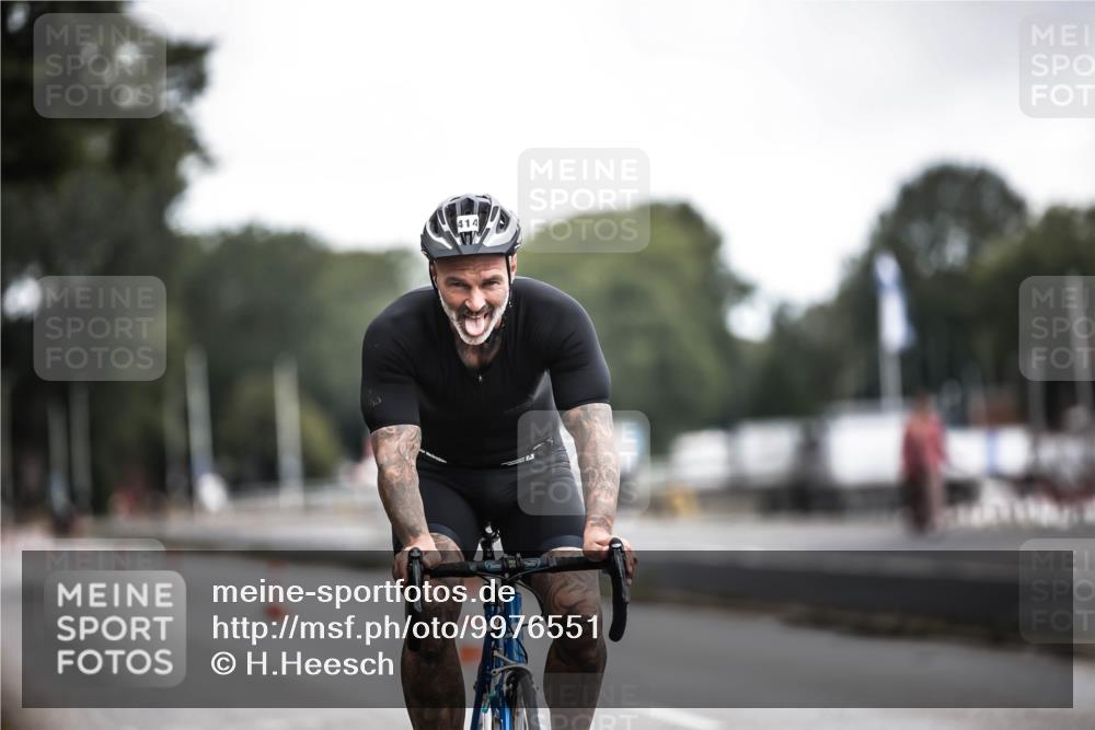16.08.2026 - KN Förde Triathlon 2026 H.Heesch http://msf.ph/oto/9976551 16.08.2026 11:18:34 Radfahren 348, 414, 441 meine-sportfotos.de